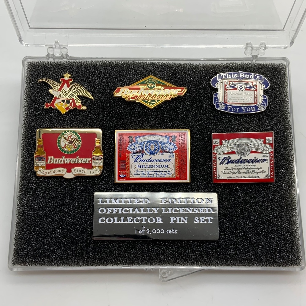 Vintage Budweiser Beer Limited Edition Collector Pin Set 1/2000 and Case